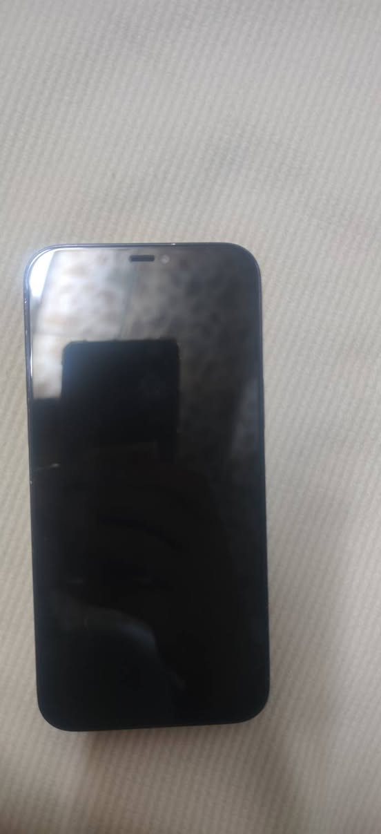 السلام وعليكم 
ايفون ١٢ برو ماكس للبيع الجهاز نضيف  80% دبل خط ذاكره ١٢٨ شاشه ثلاث خيارات  السعر ٤٥٠  وبي مجال الزوم مال كامره شويه بي اهتزاز يحتاج تثبيت ***********
