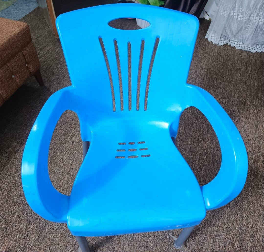 غراض للبيع


**إذا كنت صاحب هذا الإعلان وتريد حذفه لأي سبب، رجاءا أرسل رسالة إلى الدعم الفني**