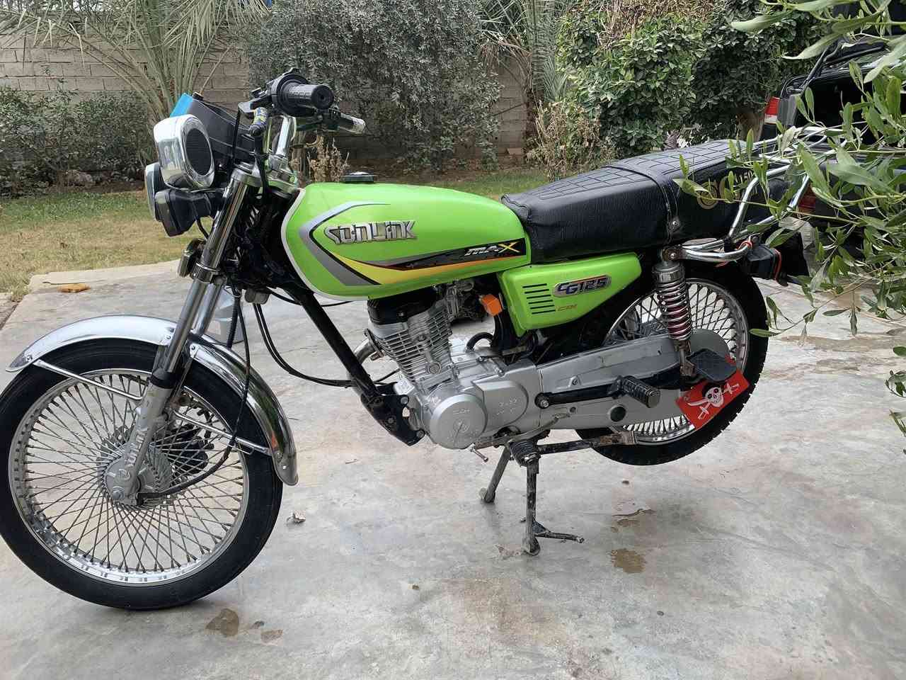 السلام عليكم تايكر ٢٢ أوراق كامل مكينه بلادي كهربائيات كامل بس عندي المجمع مال اشاير والدشبول مايشتغل الباقي كله كامل مكان شهربان العزي السعر 475 وبيها مجال ***********
