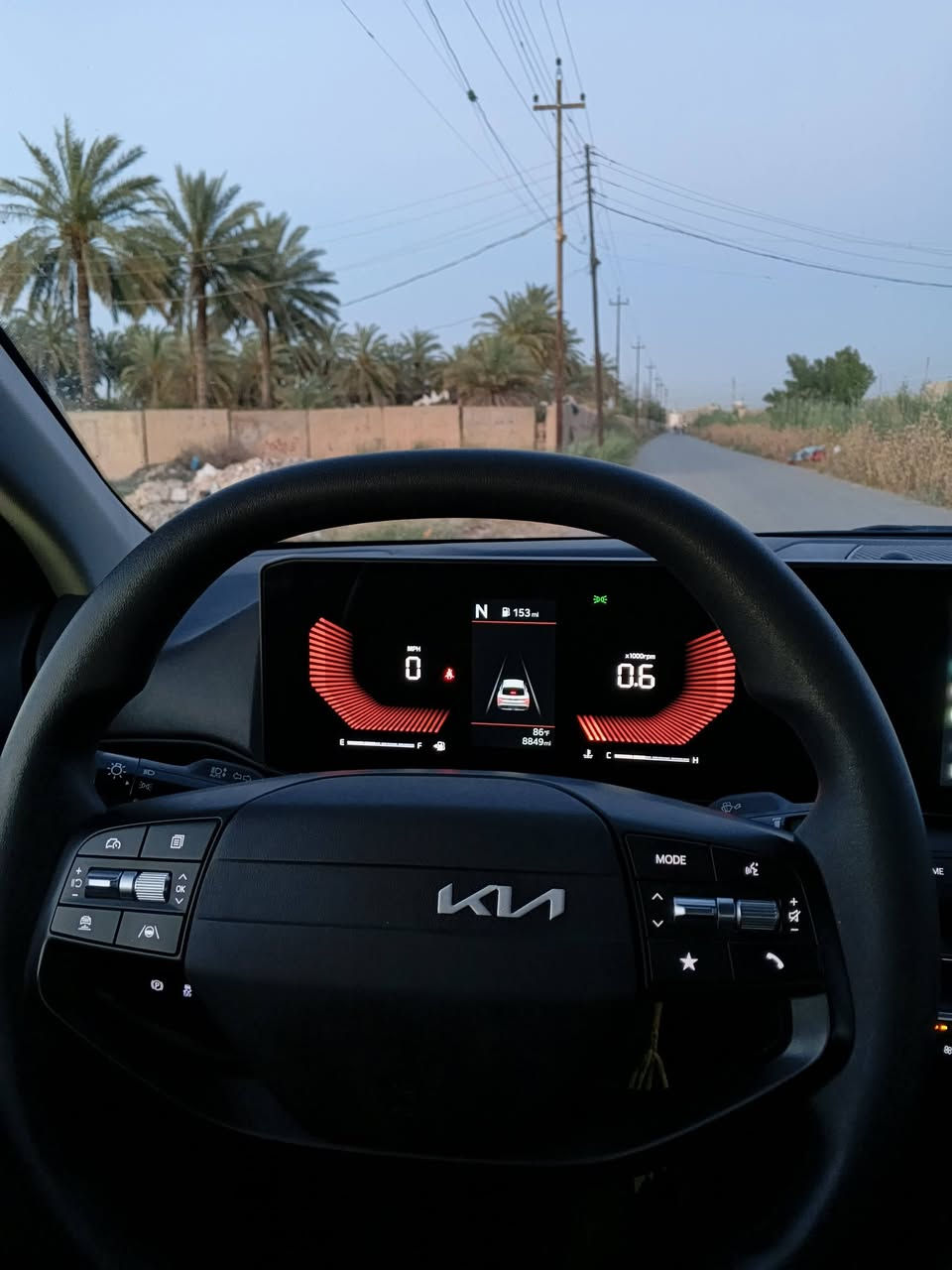 السعر 160$
لبارحه رقمتها باسمي 
k4..2025

ماشيه 9000ميل .
كل تفاصيلها فديو بلمنشور
***********
مكاني بغداد.
صور حادث ع لواتساب
