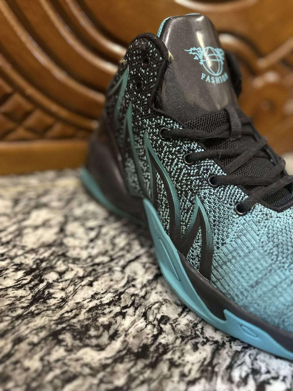 السلام عليكم
احذية اصلية جديدة القطعة على 25 الف
القياسات 45,44 قياسات اوربية
للحجز ***********
