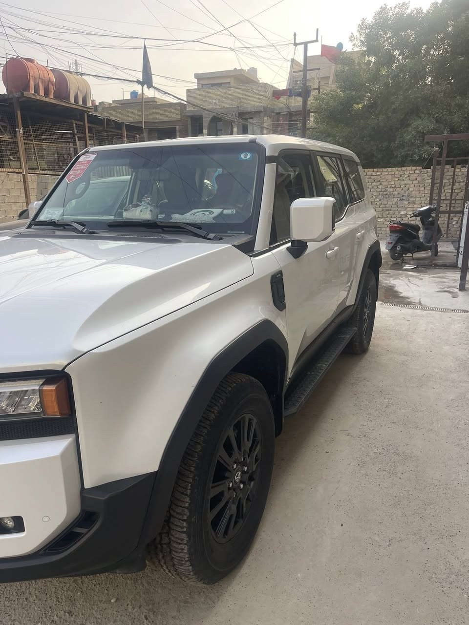 برادو R1
2024
ماشية 22 الف كم 
السعر المطلوب 43 الف دولار وبيه مجال شوي
العنوان بغداد 
*********** علي
