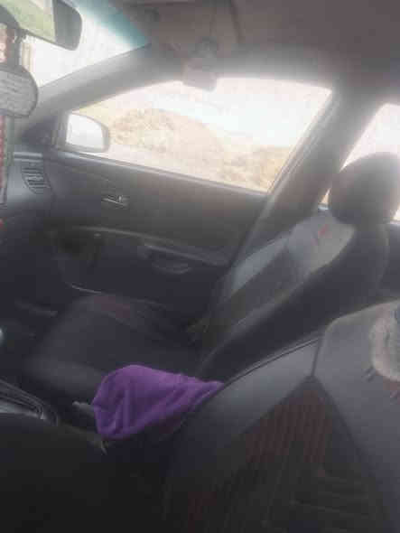 السلام عليكم كيا ريو 2007 كربون بنزين   فيها ضربه من جده  محرك محركه بي اثر نفخ 
هيئه صفر 
غرامه صفر 
السعر 80
وبيها مجال
***********
