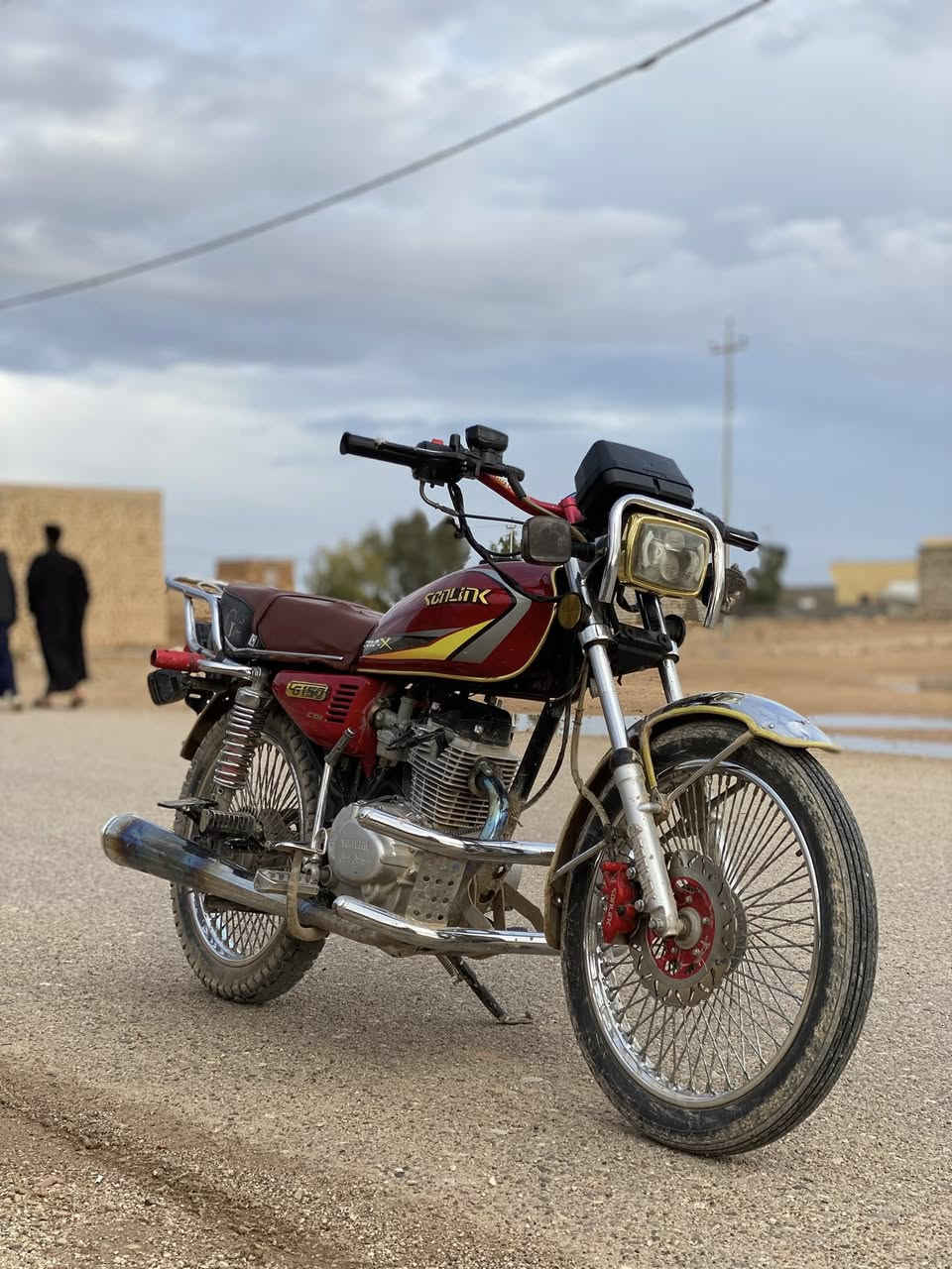 السلام عليكم للبيع ايراني 4كير موديل 24نضافه 100/100 نشاط وشلعه ماناقصه شي تشغل وتمشي متواجد *********** الخاص مفتوح
