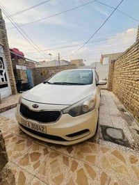 كيه فورتي ٢٠١٦ سياره نضيفه معنه الكلمه وارد امريكي ليبل واحد بدون تبدي...