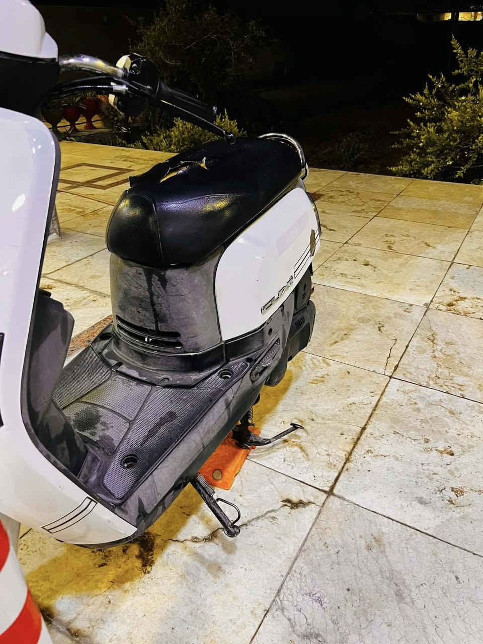 بوليس للبيع
الدراجه نوزل 

نكره سلف

مكينه ناعمه 

شلعه ومعدل خير من الله

عل بلاد من الويل للويل 

بيها زنون 

دراجه مرتبه وكامله على اخير حبايه

مكاني حله نادر الاولى 

سعر ٧٥٠ 

0788650443بي وتساب


**إذا كنت صاحب هذا الإعلان وتريد حذفه لأي سبب، رجاءا أرسل رسالة إلى الدعم الفني**