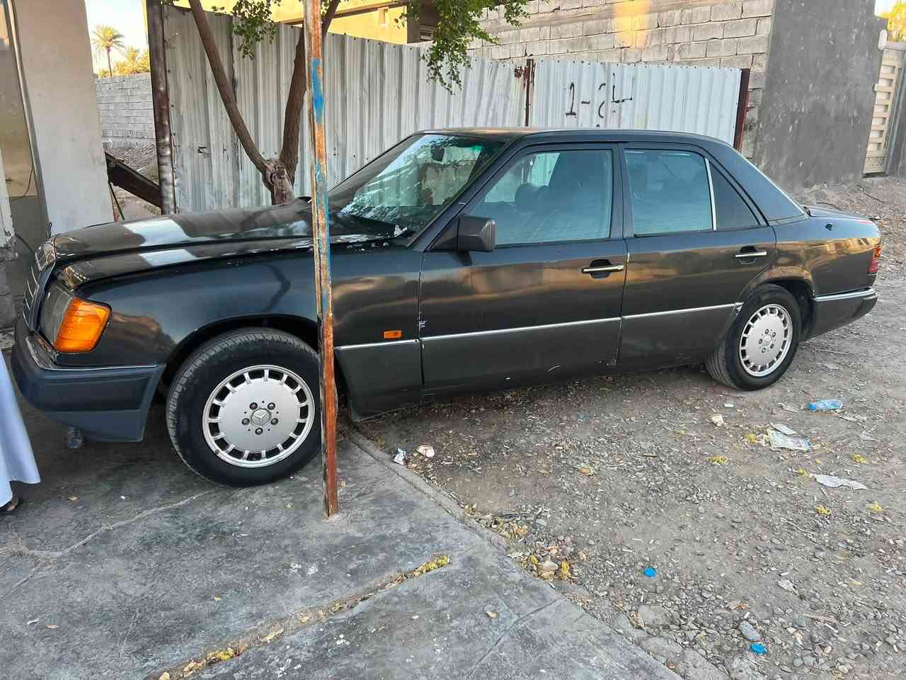 موديل ١٩٨٥ رقم بغداد تبريد ثلج تخم تاير باتري جديد مكينه 3000كير خير من الله السعر ٤٥ وبيها مجال للاستفسار ***********
