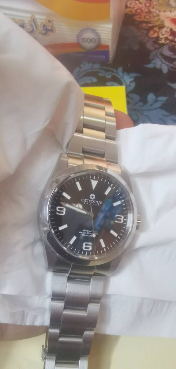 الاسم اخطبوط ساعة اوتماتيك روعة والميكنه واضحة المهتم خاص


**إذا كنت صاحب هذا الإعلان وتريد حذفه لأي سبب، رجاءا أرسل رسالة إلى الدعم الفني**