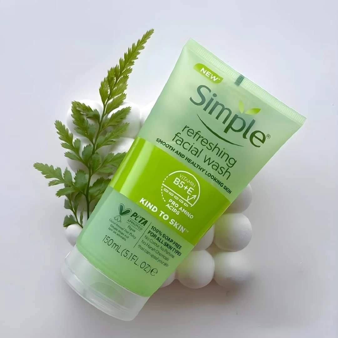 💚غسول سمبل للبشره المختلطة  
‏ Simple refreshing facial wash
غسول سمبل المنقي يعمل على إزالة الأوساخ والزيوت وبقايا المكياج من الوجه كما يعمل على تنقية المسام المسدودة بعمق وتخلص من حب الشباب، وعدم وجود لمعان دهني مكون من مجموعة من الفيتامينات لتغذية وإنعاش البشرة وتحرير الكولاجين فيها 
✅يحتوي على فيتامين E *** وفيتامين BS وأحماض برو أمينو. تركيبته مصممة خصيصاً للبشرة المختلطة ينظف بلطف وفعال مع ترك البشرة تشعر بالمرونة والراحة والانتعاش على الفور ومناسب للاستخدام اليومي ✔️
#الاصلي المنشأ بولندي 🇵🇱💯
سعر الدرزن 8
يوجد لدينا توصيل الجميع محافظات العراق5


**إذا كنت صاحب هذا الإعلان وتريد حذفه لأي سبب، رجاءا أرسل رسالة إلى الدعم الفني**