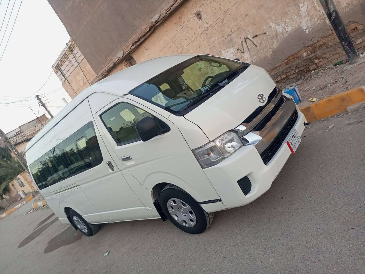 سياره هايسه موديل 15 بيه صبغ يم قبق البنزين وصندوك بي صبغ بصيط مكينه كير كفاله كسن حداديه طخم تير جاهزه ربع ماذب عليه سعر 245 ستفسار تصال عرقم ***********
