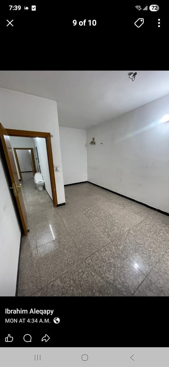 بيت للايجار في الكرادة❇️
للتواصل واتساب/ ***********/مكتب

اجارة مليون ونص

📍الموقع : كرادة خارج - قرب فندق قصر المسبح

المساحة 150 متر❇️

مكون من طابقين❇️

يحتوي على كراج سيارة❇️

يحتوي على ثلاث غرف نوم وحمام عدد 2 وصالة كبيرة ومطبخ❇️

يصلح ايجار : عوائل/ شركات
