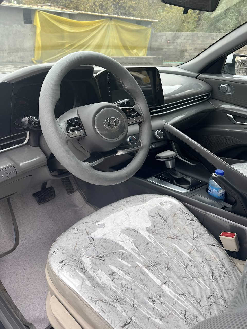 السلام عليكم النترا 2023 فول عدا البصمة خليجي مكفولة  السونار مرفق مع الصور محرك 1600 دوش بيها منظومة غاز جديدة رقم سليمانية بسمي تحويل مباشر السعر 160 وبيها مجال مكاني كربلاء ***********
