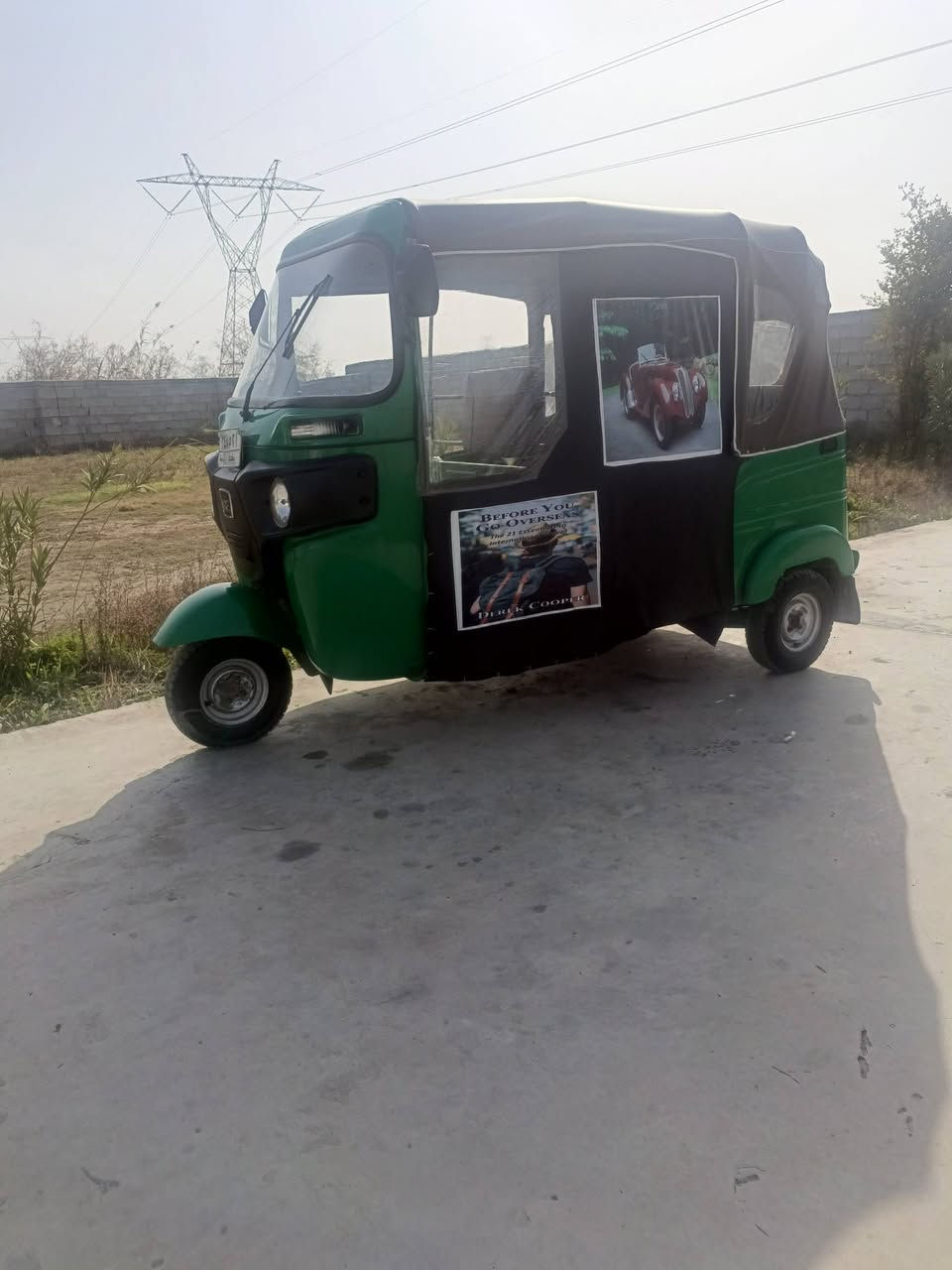 تكتك للبيع موديل 22شهر 11 رقم وسنويه بغداد السعر 8500وبيها مجال  مكان بغداد بوب  الشام ***********
