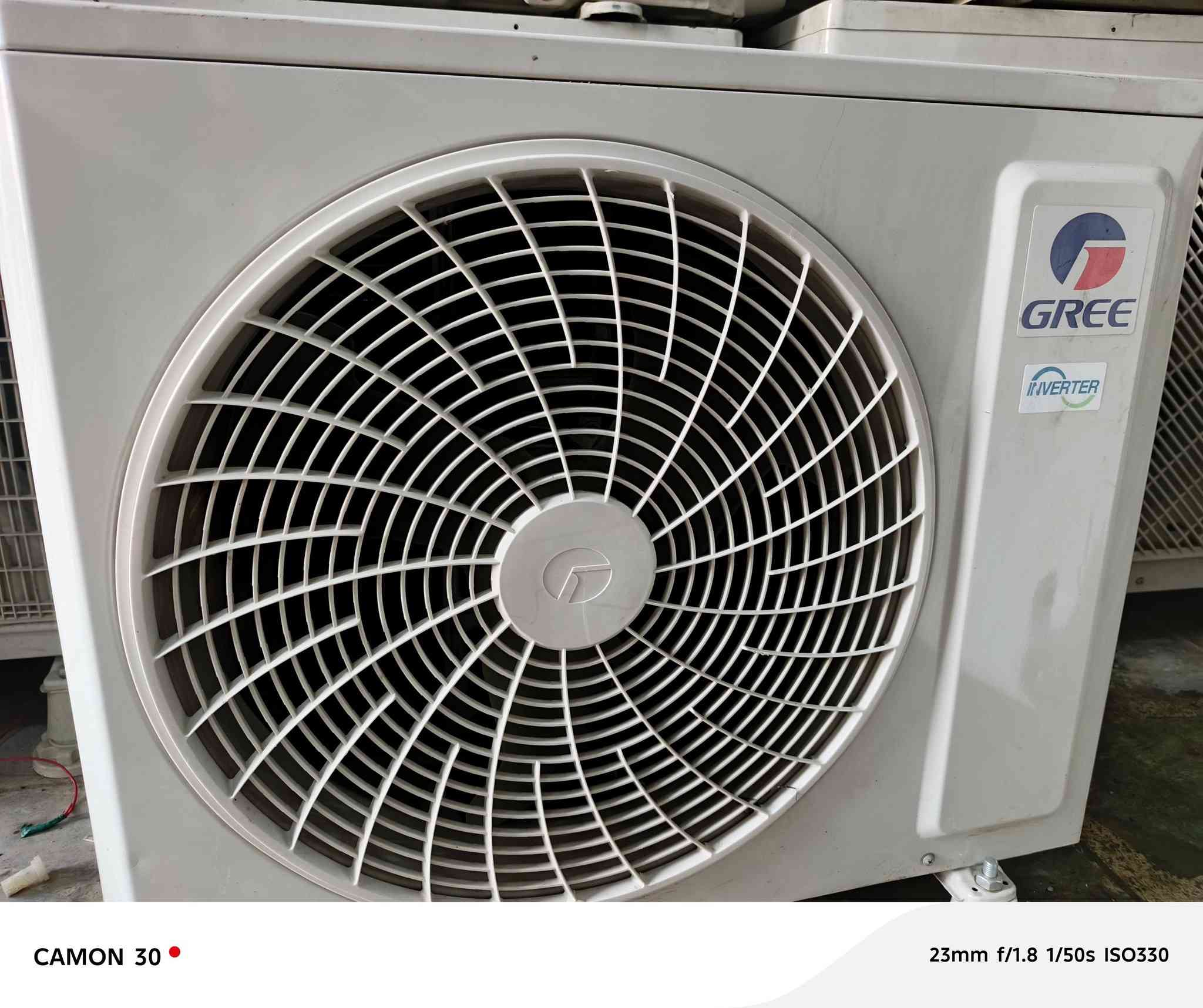 السلام عليكم اخوان سبلت للبيع نوع كري الاصلي  واحد طن (انفيرتر)تحكم الامبير السبلت بعده جديد مستعمل قليل نظافه 90/100 كامل مكمل غاز مفول وعل فحص تبريده ثلج ☃️❄️🧊 تدفئه نار 🔥🐦‍🔥❤️‍🔥 السبلت راديتراته بعدهن صفر السبلت مغسول وجاهز بس شد مع كامل ملحقاته بواري  وايرات قاعده ريمونت السبلت بلادي مكفول من فتحت البرغي 
السبلت ضمان عل فحص 
السعر : 350 وبي مجال بسيط 
للاتصال : ***********
الموقع : بغداد حي اور
