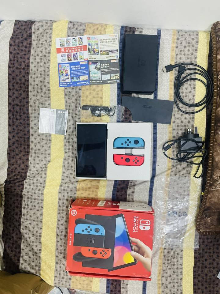 نتندو سوج OLED نضافه  90 بل 100 كامل مل حقاته السعر 290 وبي مجال لل استفسار خاصص❤️‍🔥🔥


**إذا كنت صاحب هذا الإعلان وتريد حذفه لأي سبب، رجاءا أرسل رسالة إلى الدعم الفني**