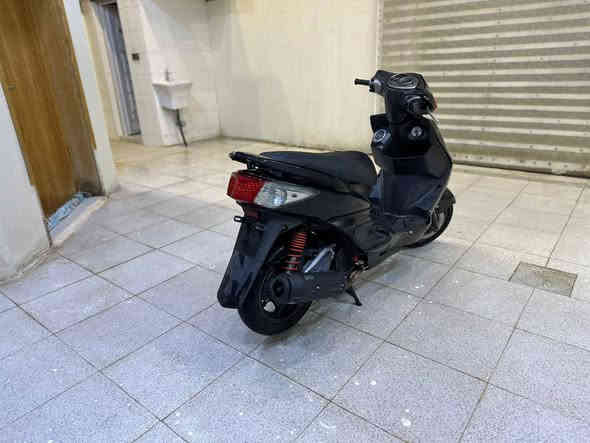 السلام عليكم 
دراجة سكنس فحل كابريته ياباني 
للبيع ماصارله كم شهر من نازله من الرمبة
مكاني حله حي الامام 
السعر 850 وبيه مجال
رقمي ***********
