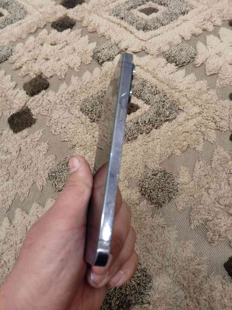 ايفون 14 برو ماكس بطارية 86 بلادية جهاز نضافة 95% ذاكرة 256 السعر 850 وهاذة رقمي  يتصل *********** المكان بغداد البلديات ويوجد توصيل
