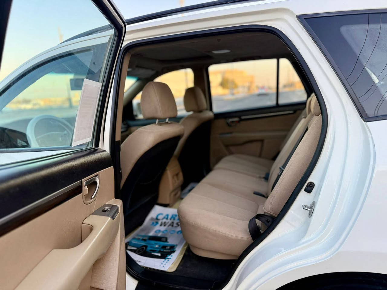 سلام عليكم ورحمة للبيع سنتافي مديل 2012 وارد خليجي بيه صبغ 3 قطع والباقي مكفوله كفاله عامه مكينه 6سلندر وكير مكفولات حداديه تخم تاير تبريد ثلج فول موصفات فتحه تحكم ستيرن شاشه كامره حساسات شاير مري مثبت سرعه داخل بيجي ويل كب كروم تبريد 3قطع سبعه راكب وبيه بعد موصفات سنويه الغايه 2029 مشروع وطني سياره جديده وجاهزه من كلشي السعر 138 وقابل التفاوض الستفسار نتصل ***********مكان سياره كربلاء مكلف بلنشر
