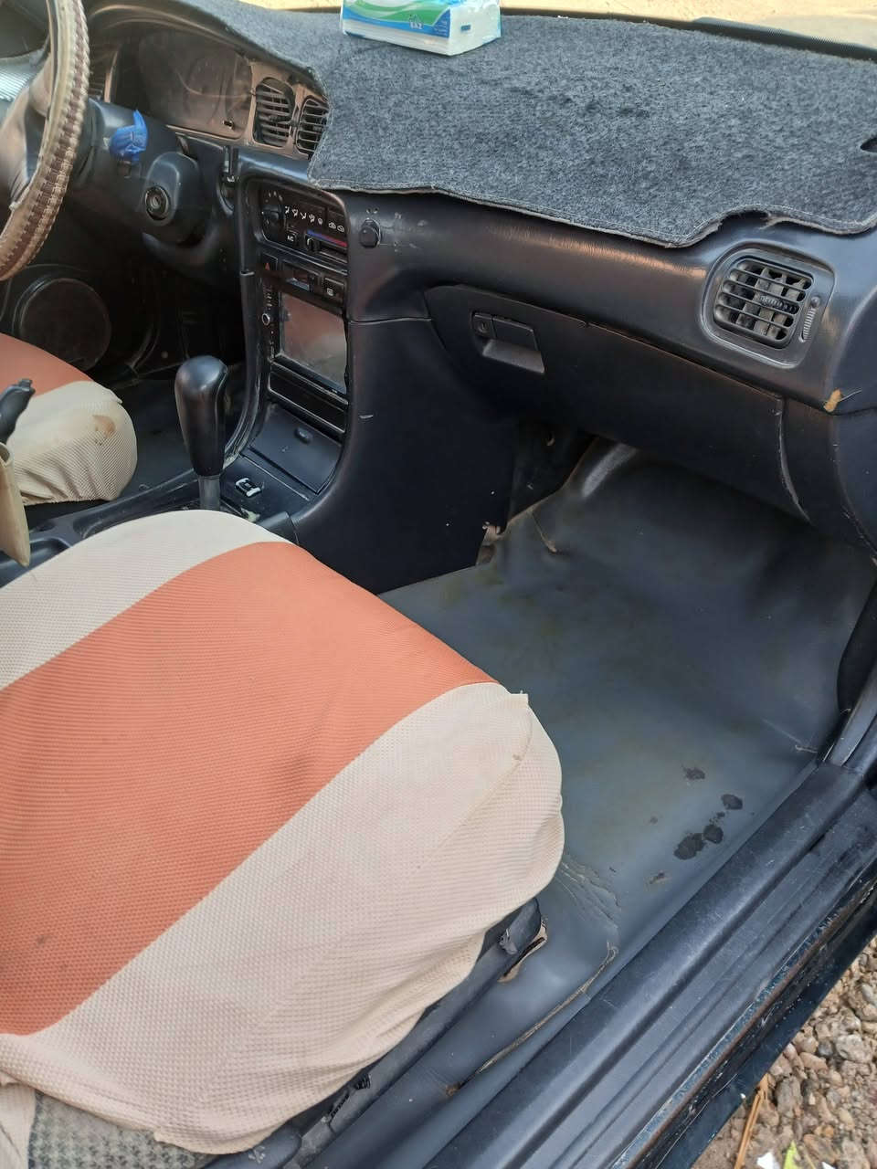 السلام عليكم سيارة سوناتا تو رقم بغداد مشروع وطني تحويل ثاني يوم مكينه المرغوب ١٨٠٠  كير اوتوماتيك  حساسين مكفلوله كفالة عامه من كهربائيات صدر تبريد تدفئ 
للبيع او مراوس بريجو حسب القناعه السعر ٤٣ وبيه مجال 
الاتصال واتساب *********** 
او اتصال ماسنجر
