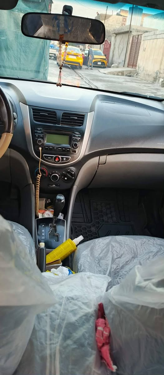 هونداي اكسنت موديل 2012 فول مواصفات حادثهه ضربة بلجنطه محرك بي بخار جبنه اتذب دهن صدر نص عمر المكان كركوك سعر 68بي مجال للتواصل ***********
