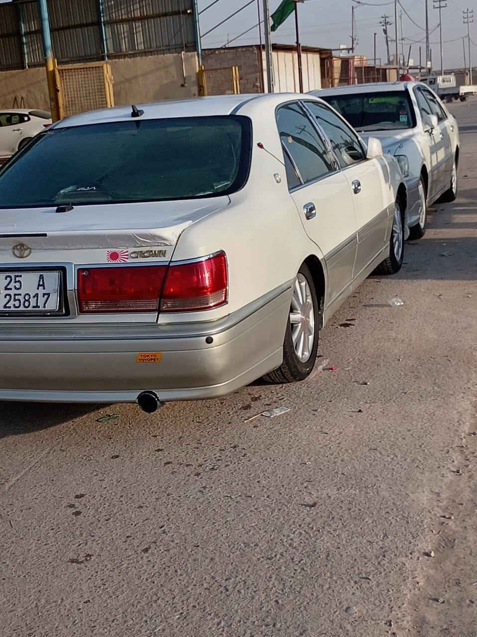تحية طيبة للجميع
***********
للبيع تيوتا كروان ملكة مديل 2003 اصل 
السياره بسمي رقم كركوك انكليزي مداور ثاني يوم وين مايعجبك مشروع وطني 
بيه ضربه بل البجم لا شواصي ولا لغود فقط جملغات وبنيد ابيع على وضعه غير هاذا الشي مابيه اتعهد نقل جثه وكص وضربه قويه 
مواصفاتها السياره
✅ اصل كرستال 
✅ديفور الجبير 
✅شاصي 75 
✅3 دكم 
✅مري شفط 
✅ستيرن كهرباء
✅كشن كهرباء
✅برده خلفية 
✅تحكمات خلفية 
✅جام كهرباء 
✅داخل بيجي مخمل 
✅ويل نجمة نفطي 
✅تخم تاير جديد  
✅حدادية بلجيس 
✅سبير + عده كاملة 
✅تبريد ثلج سلبت 
✅قواعد ضوئية 
✅شاشة كبيره كرستال     
السياره تحويره نجف فوك وجوه دشبول امارات     
السياره كاملة مكملة  السعر (١٣٠ ) وبيه مجال ••• لتواصل ***********
