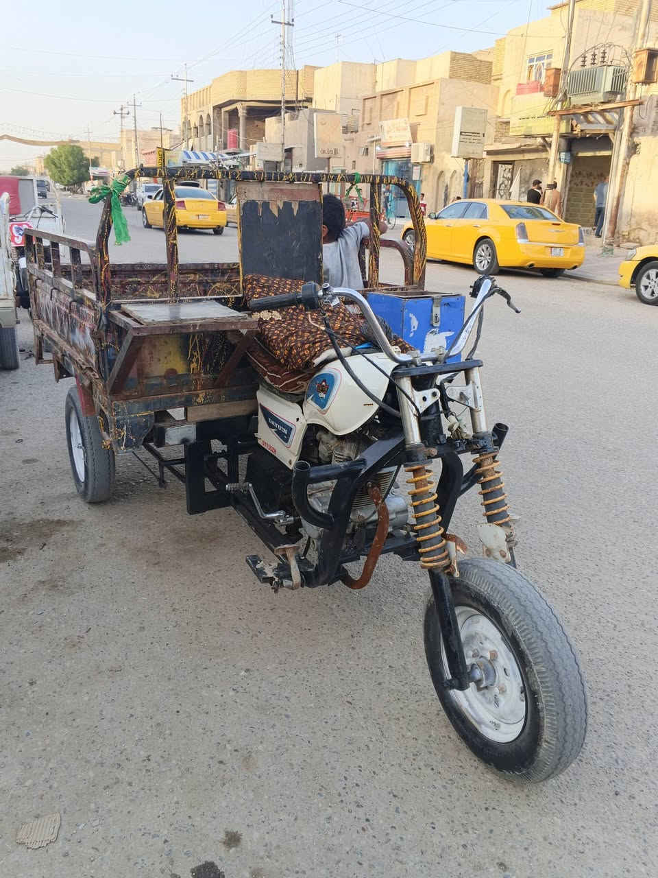 السلام عليكم ستوته 2015 للبيع كلك مقفوله عشائريا سعر 950 فيها مجال كان الناصريه مدينه الصدر ***********
