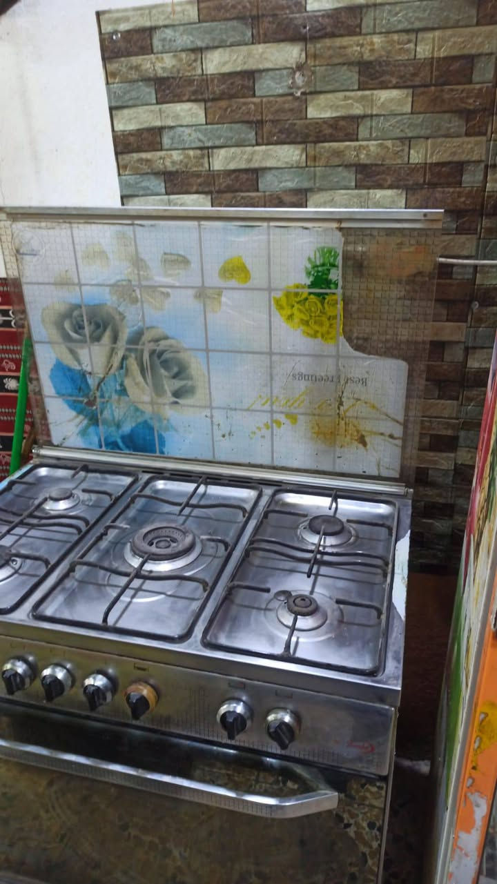 طباخ اخو جديد شغال كامل فرن وعيون ع لفحص للبيع لسعر130لمكان الجاير


**إذا كنت صاحب هذا الإعلان وتريد حذفه لأي سبب، رجاءا أرسل رسالة إلى الدعم الفني**