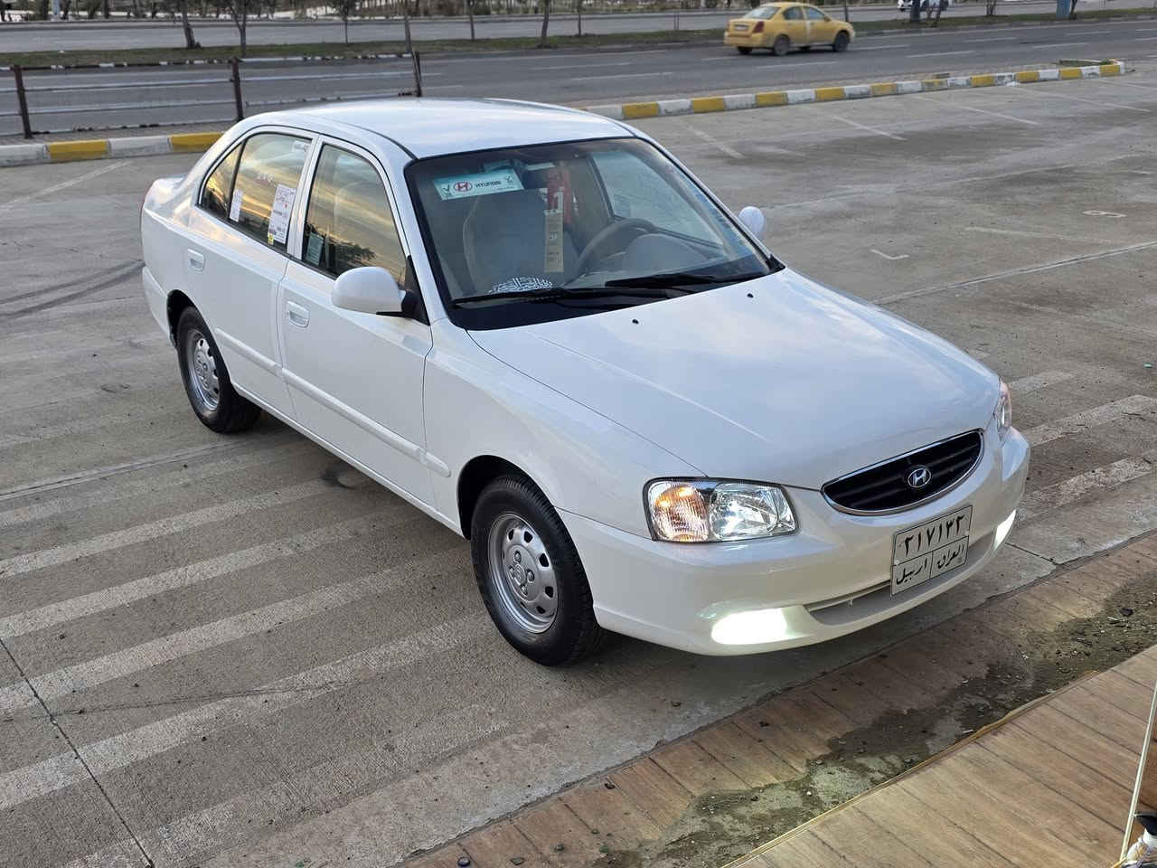 سلام عليكم من رخصت الأدمن المحترم عندي هونداي فيرنا ابيض ثلجي موديل 2009.رقم اربيل كير اوتماتيك محرك حجم كبير 16.كير ومحرك بشرط لاصرف ولابخار سيارة جديدة مابي دينار مصرف موصفات معروفة 4جام كهربائي كونترول قفل مركزي مرايات كهربائي 4اطارات وباتري كلة جديد تبريد شغال ثلج 🥶 تدفئة شغال.سيارة صبغ عام لل جمالية فقط بدون ضربة صدر امامي وخلفي كلة جديد شرط تحويل وكالة تدلل سيارة جديدة .جاهزة من كل نواحي.لايتات زينون.فقط بيع بدون مراوسة السعر 75وبيهة مجال قليل لل طيبين رجاء مو شراي اعبر منشور بكلمة حلوة مكان سيارة كركوك شورجة لل تفاصيل خابر الرقم 📞 ***********
