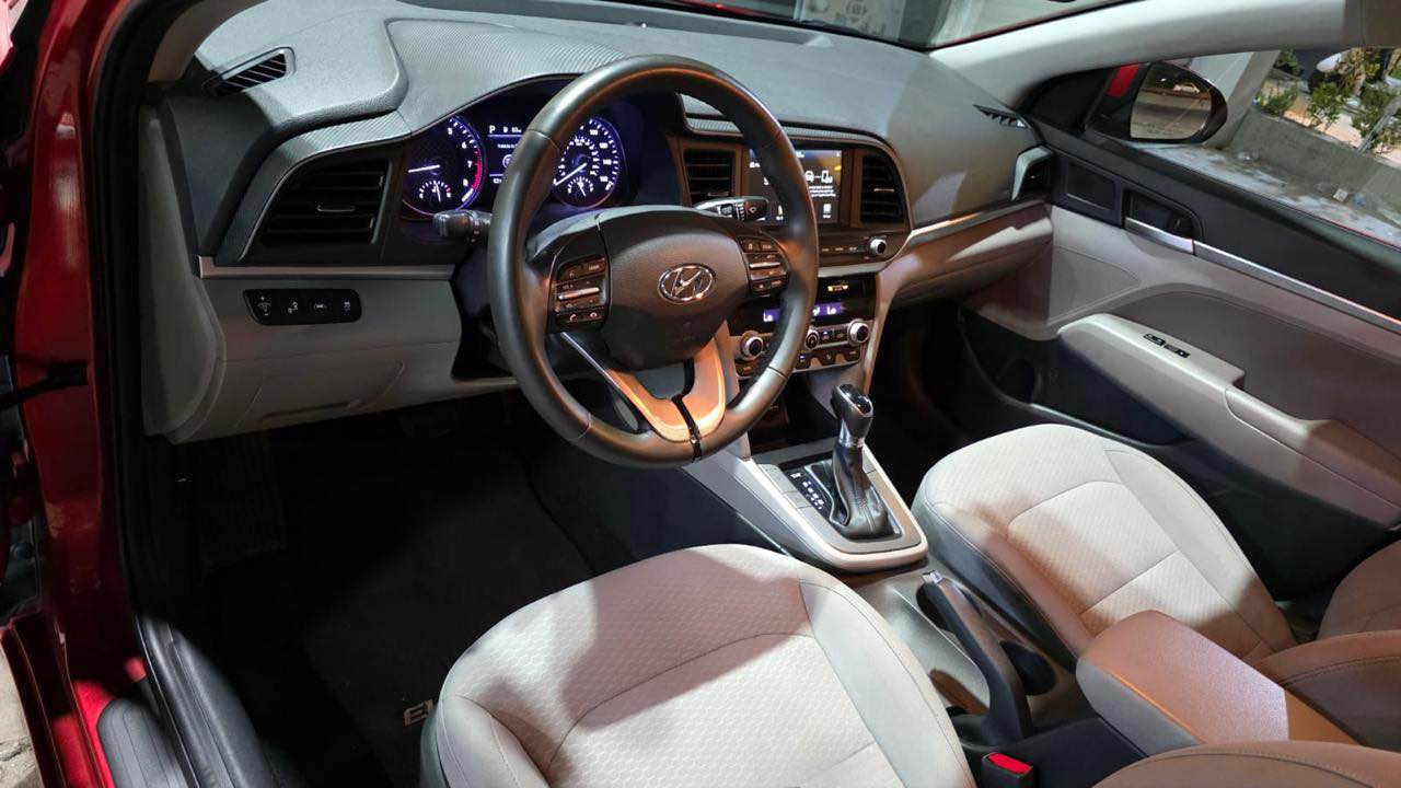 النترة 2020 فول مواصفات  بصمة ودخول ذكي ورادارات ونقاط عمياء  وفتحة سقف وشاشة  محرك 2000دوش  وكير at  الحادث باب خلف سايق مبدل وجاملغ نصة صبغ خلف السايق السيارة ماشية 60الف  السعر 139
للتواصل  *********** بغداد, العراق
