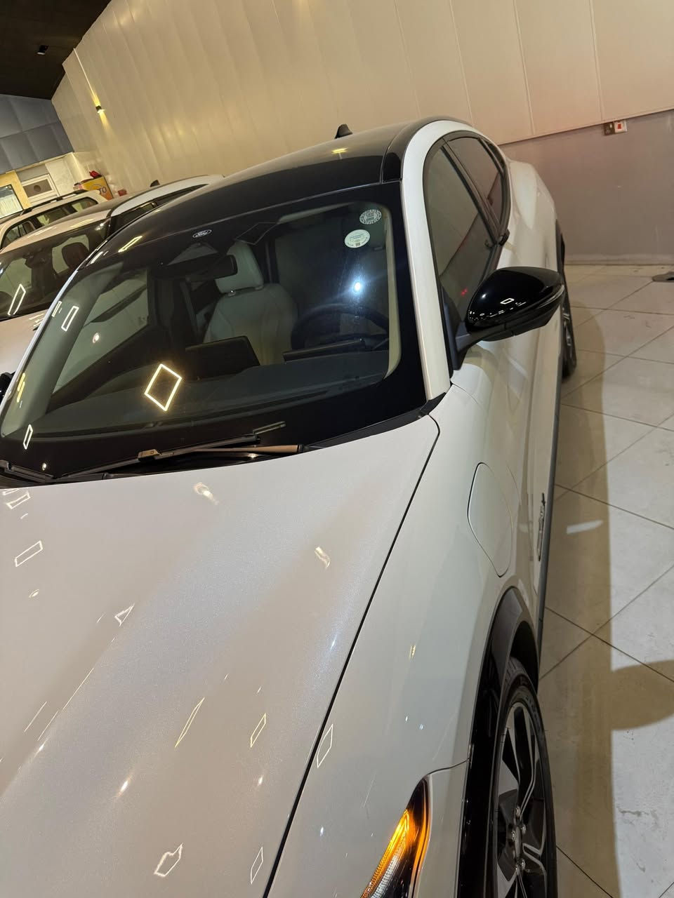 السلام عليكم 
موستك 2023 ماك اي كهرباء بل كامل
فئة بريموم ( فول مواصفات ) 1/1 
بطارية جبيره X حجم 91 كيلو واط 
تمشي بل شحنة 530 كيلو 
دبل ماطور 350 حصان 🚀🚀🚀
سقف جام بل كامل 5 كامراة 
شاشة جبيره صندوق كهرباء 
داخل 7 الوان السياره بصمتين 
داخل جلد ابيض كشنات كهرباء 
رمز دوخل بل باب 
نضام صوت B&O دمام خلفي 
حساس امامي خلفي 
وباقي الموصفات المعروفة
السيارة ماشية : 17الف كيلو 
رقم اربيل 
حادث السياره فقط نص جاملغ خلفي فقط 
بدون ايرباك   
) بيع او مراوس 
مكان السياره زيونه لاستفسار *********** وات ساب فقط
