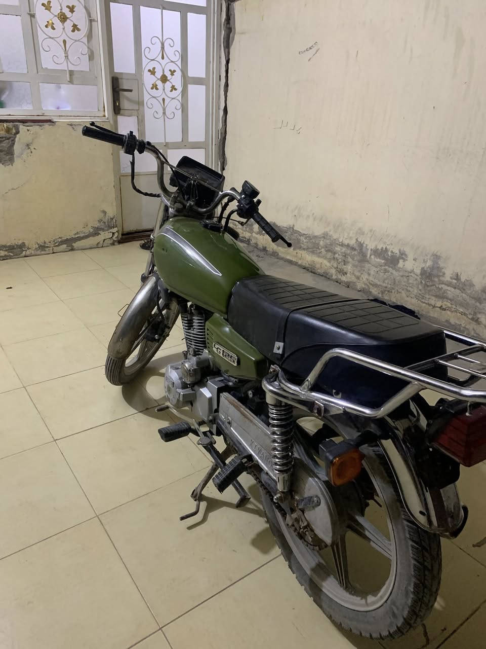 دراجة سيفان 2019اوراق بيهة  مثل ما في الصور السعر 400وبيهة مجال بسيط مكاني قرية الزهيرات.  
***********
