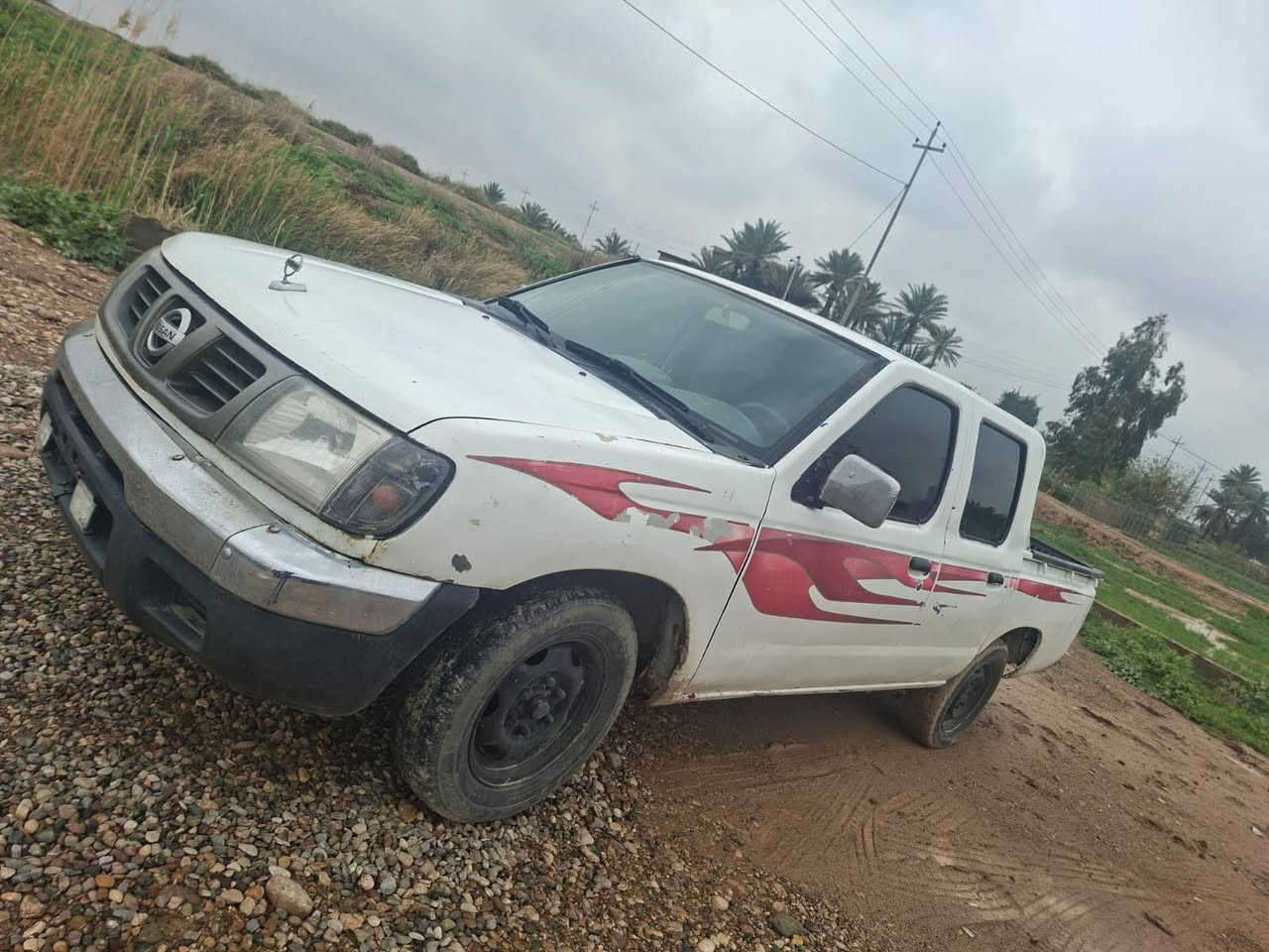 سلام عليكم من رخصة الادمن ،، للبيع بيكم نسيان دبل قماره موديل 2002 سياره جاهزه مكينه كير صدر خير من الله ترايهة حلو.صبغ عام بدون دواخل مال مزاد كامله الكتاب مالهة تاخذهة تحويل ثاني يوم سعر 52 وبي مجال بسيط مكاني ديالى بلدروز  الاستفسار اكثر ع رقم *********** ،،،***********
