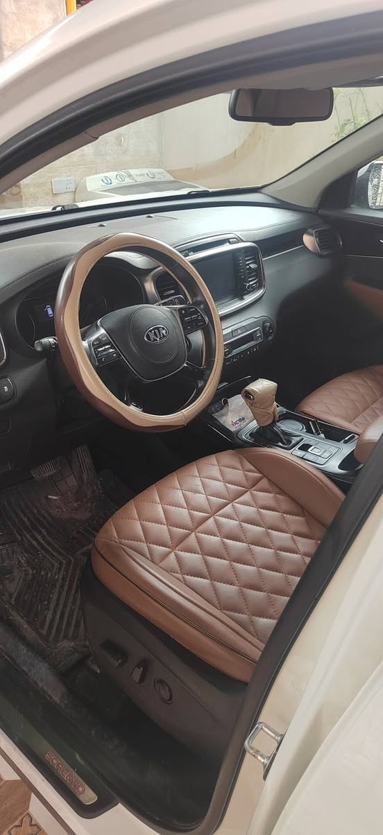 يالله السلام عليكم كل عام ونتم بخير سورنتو 18 للبيع السياره خليجي فول اربع سنلدر محرك دوش السيار بدون صبغ بيها بارد شويه السياره بدون نواقص رقم أربيل رقم وهزه وسنويه جدد بسمي تحويل مباشر السياره ماشيه 100 الف محرك كير شرط محرك ما ضروب صبانه ويلكب نيكل 19 باتري جديد مي ما اديرلها الا زيتي السعر 230 وبيها مجال للطيبين رقم ***********
