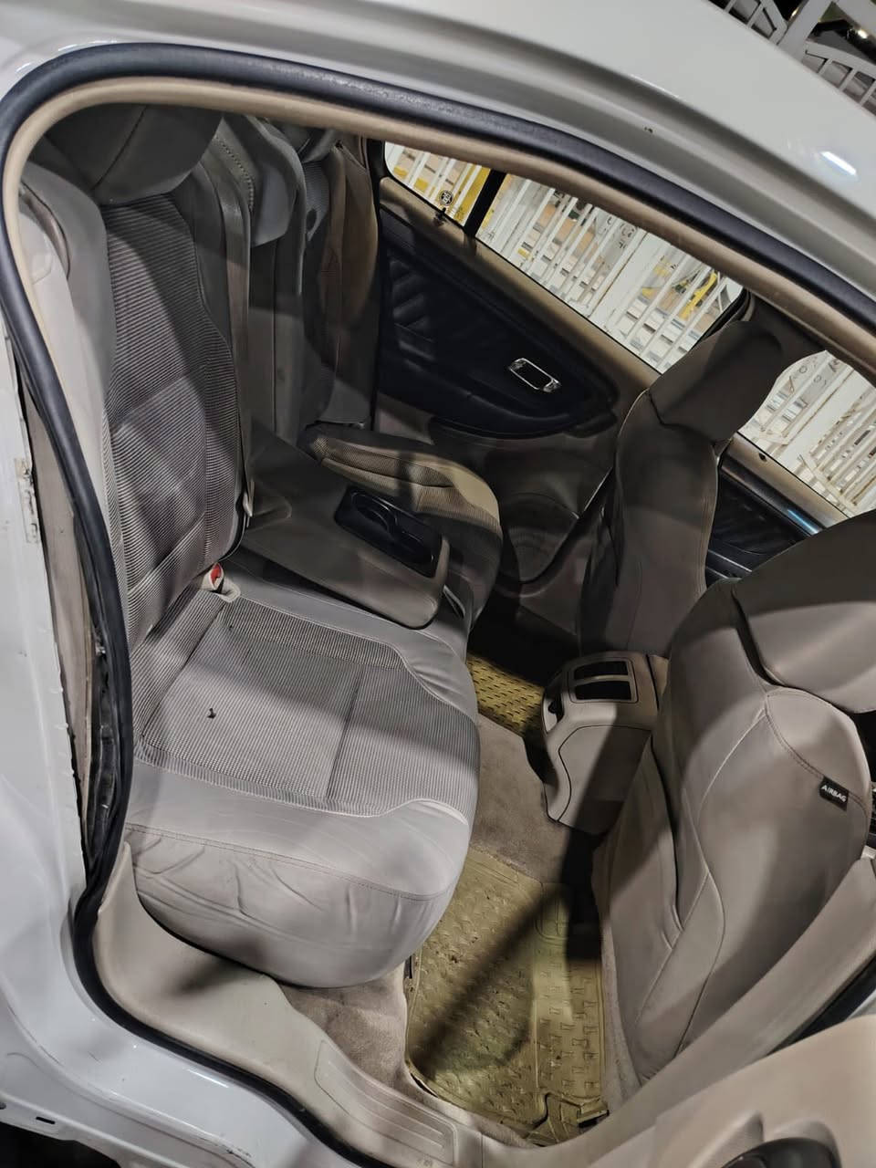 فورد تورس 2011 فول مواصفات مكفوله كفاله عامه كير مكينه تبريد جاهزه تحويل مباشر السعر 87 رقم الهاتف ***********
