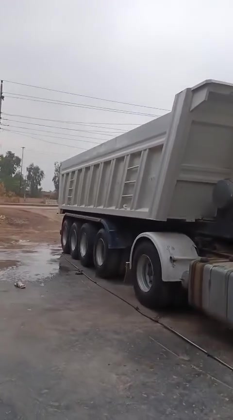 سكانيا للبيع موديل ٩٣ ,١٤٣ صفر ٨ بأم كهربائي  نساف  ٤ دناكير  الاستفسار على هذا الرقم  ***********
