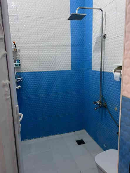 مشتمل للبيع مساحة ١٢٥ شارع ١٢ طابقين بناء حديث كامل وجاهز قرب جامع السلام  نظيف جدا
منطقة ال١٦ حي الامين
السعر ١٢٥ مليون بي مجال مع الأثاث كامل 
للإستفسار مراسلة الصفحة أو الاتصال على الرقم التالي
***********
