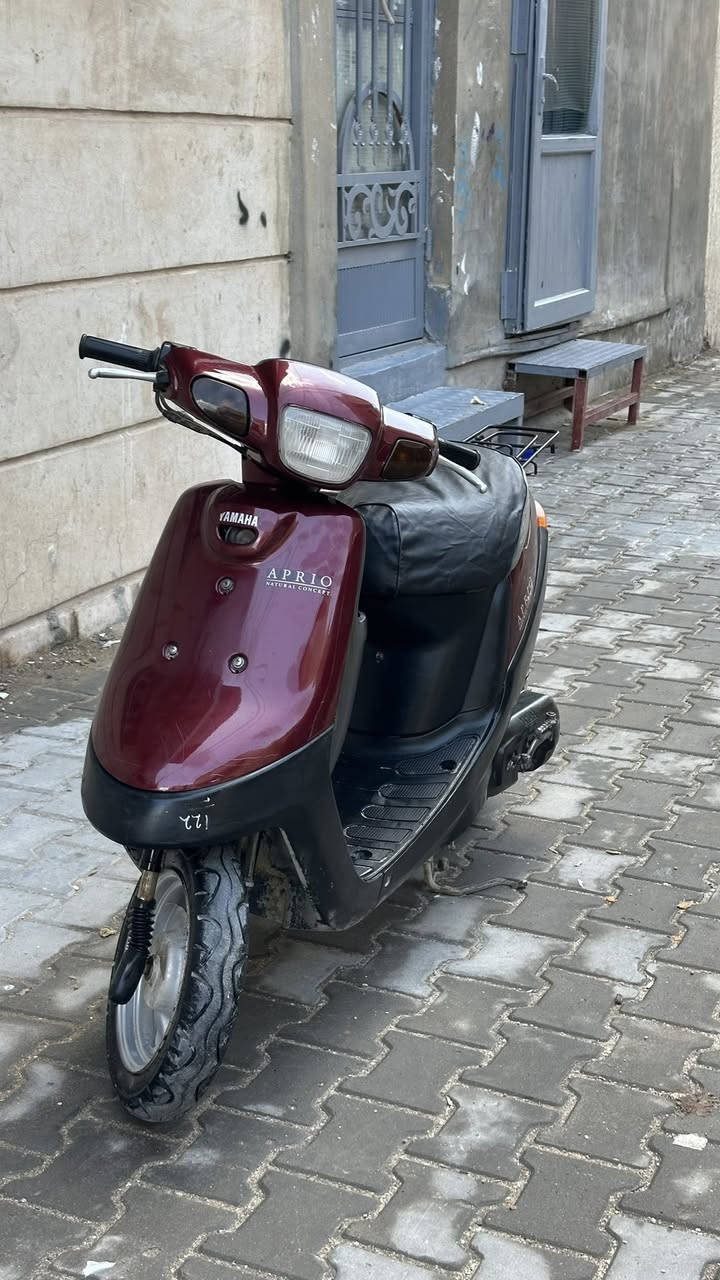 السلام عليكم بطه للبيع حلوه نضافته مامفتوحه نهائيا اشاير الكلوب الهورن السلف كله شغال رايده ب٤٥٠ وبيه مجال بسيط مكاني كربلاء قرب سيد جوده هذا رقمي ***********
