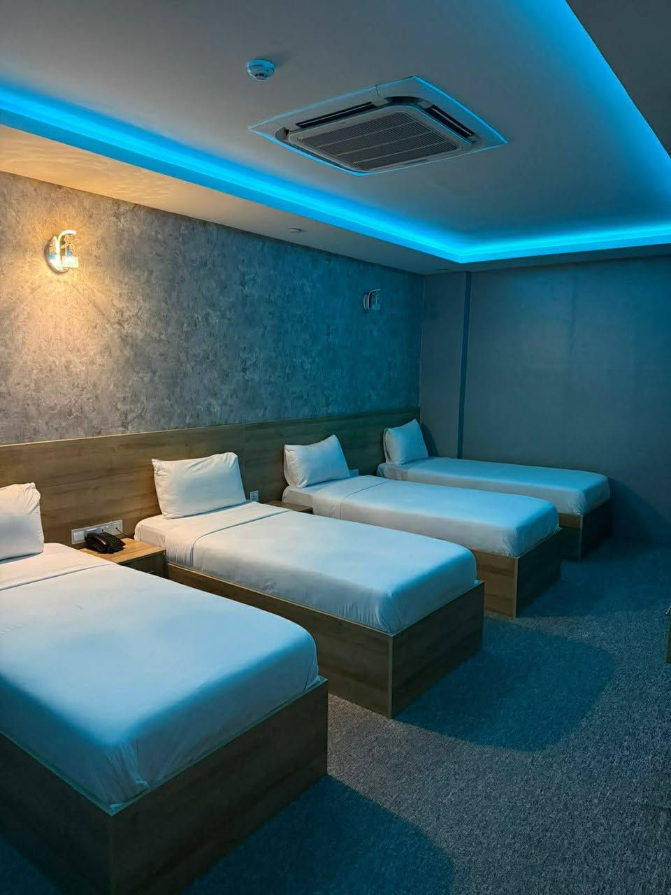 🏨✨ احجز أفضل فنادق السليمانية الآن! ✨🏨
تدور على راحة وفخامة داخل السليمانية؟
نوفر لك أفضل الفنادق بأرخص الأسعار وأسرع حجز 🔥
📍 مواقع مميزة داخل السليمانية
🛏️ غرف فخمة ومريحة شقق مفروشه سياحيه عائليه 
سويتات سياحيه عائليه 
كراج مجاني 24 ساعه 
تدفئة  داخل الغرف 
أو تبريد سبالت 
يوجد شقق مفروشة الإيجار 
الشهري
💰 أسعار تنافسية تناسب الجميع
⏱️ حجز سريع خلال دقائق

سواء رحلة عمل أو استجمام…
إحنا نوفرلك المكان المثالي 👌

📲 احجز الآن وخلي رحلتك بدون تعب

للحجز والاستفسار:
📞*********** 
📞 ***********
