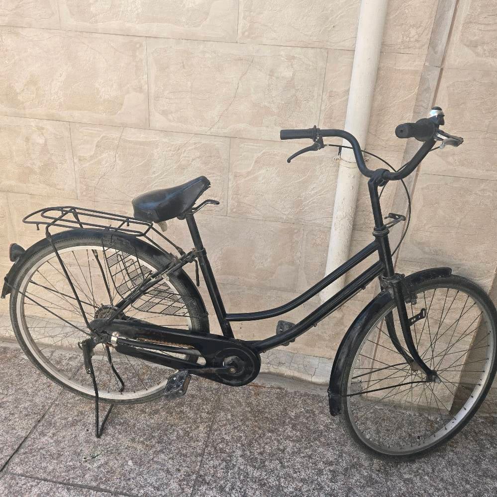 بايسكل مستخدم حجم 26  نضيف 
السعر ٥٠ الف 
مكاني بغداد البنوك 
التواصل واتساب 
***********