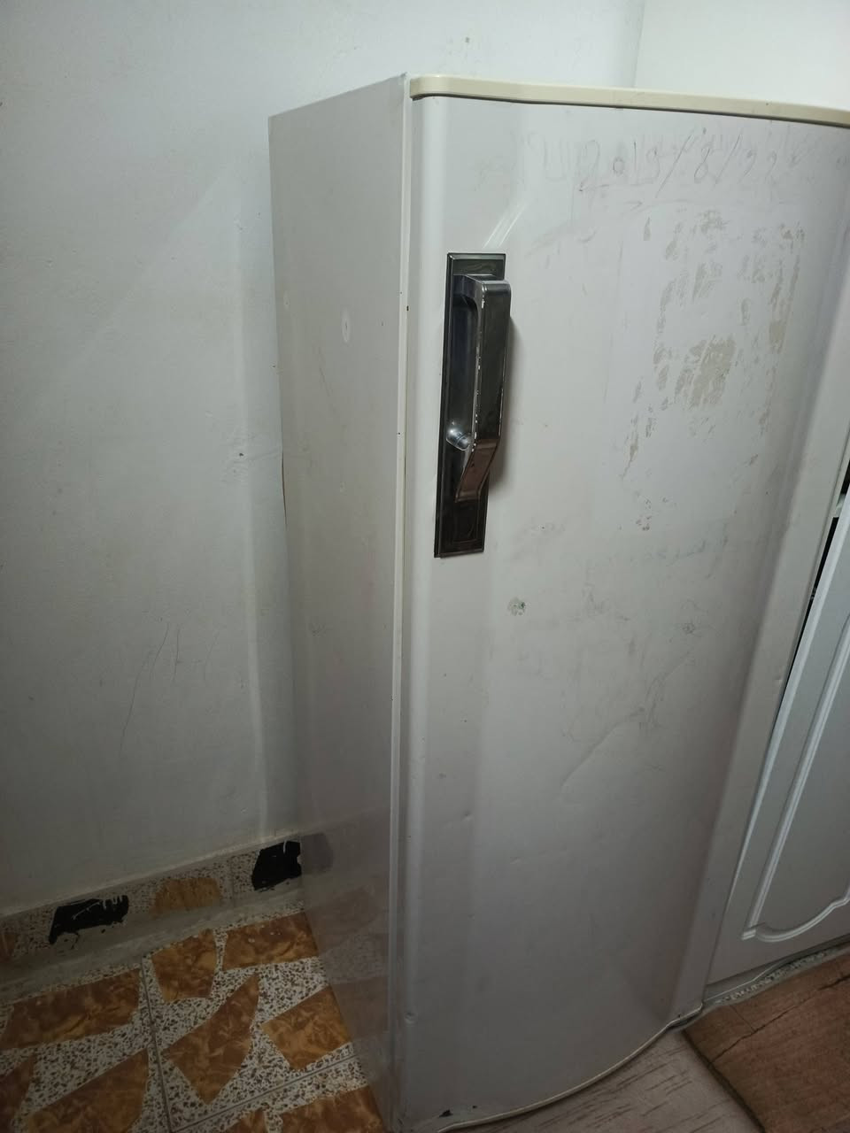 ثلاجه نوعيه زينه تجميده يخبل ماداخله تصليح ابد سعره مناسب ***********
