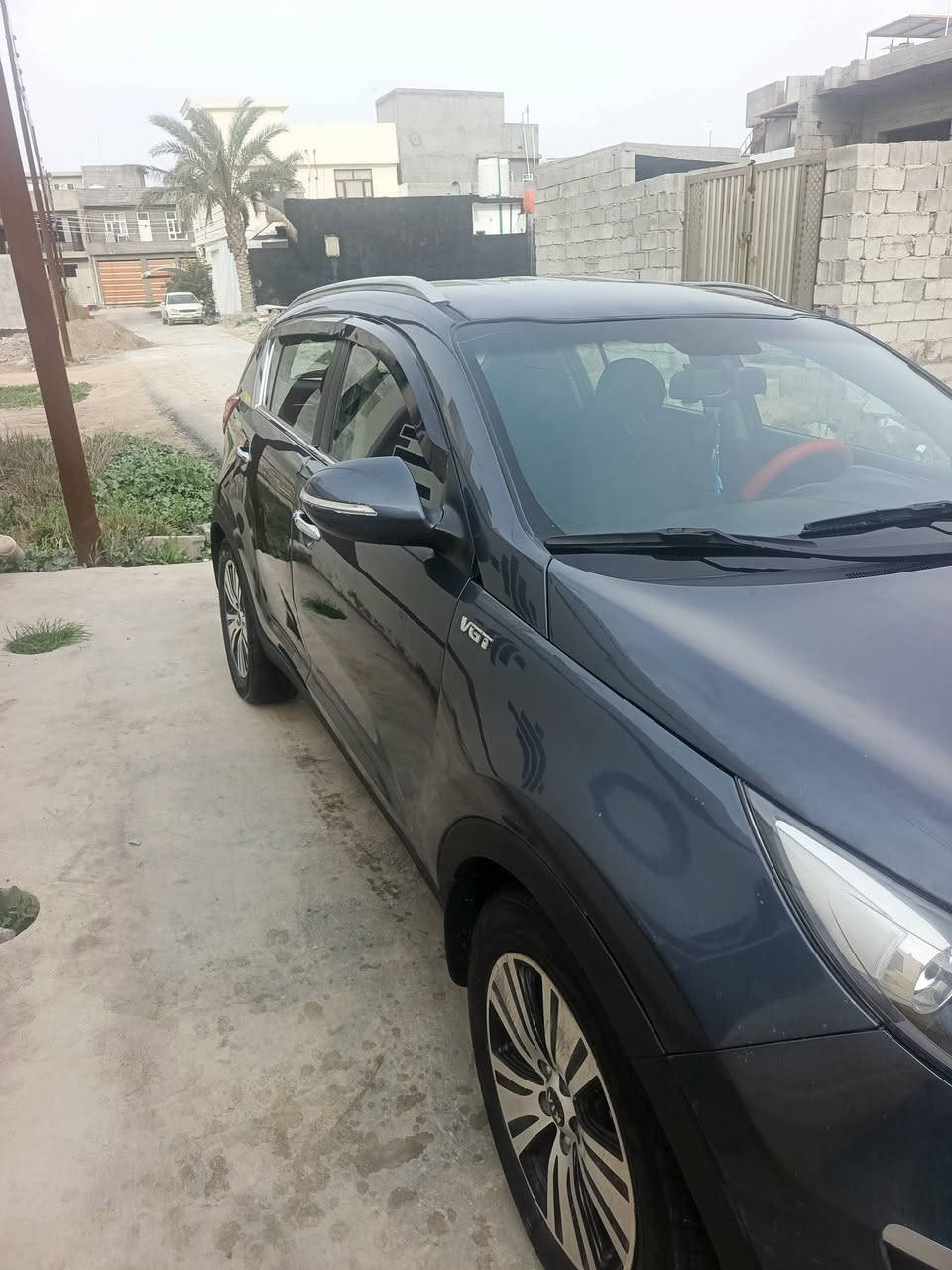 سلام عليكم سبورتج موديل ٢٠١٤ امريكي ضرر جاملغ خلفي والبرواز مصبوغ عام ماشية ٩٥ الف ميل مكينة جديدة وصدر امامي خلفي جديد ويل كب كروم السيارة جديدة مال جني رقم بغداد تحويل ثاني يوم السعر ١٠٠ و بيهة مجال حك الجية المكان تقاطع القدس هاتف ***********
