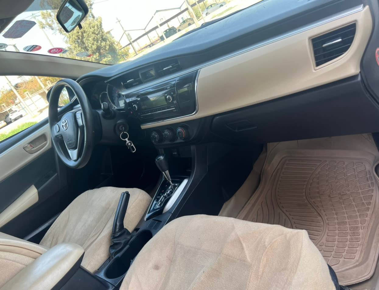 تويوتا بيكاشو موديل ٢٠١٤ خةليجي شةريكةي جيهان مةكينة بجوك تةنها دو پارجةي سبوغة جةمپيكي خةفيفي پيشي هةية گيرو مةكينةي بةشةرتة سةيارةكة بةناوي خومانة رةقةمو سةنةوي تاكو ٢٠٣١ نويية نرخي ١١٩ وةرةقة 
*********** أربيل, العراق
