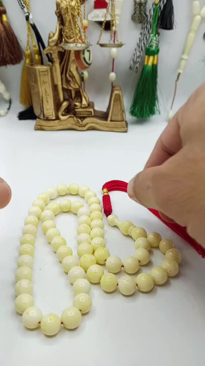 ..قطعة من تراب الكهرب الناعم .شبية الكهرب الجبسي .
..القطعة جملية جداً بوزن ..42..غرام.

..قياس الخرزة ..10..ملم..مدعبل..57..خرزة 

..المهتم يتفضل خاص ويدلل..


**إذا كنت صاحب هذا الإعلان وتريد حذفه لأي سبب، رجاءا أرسل رسالة إلى الدعم الفني**