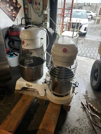 خلاطات إيطالية • ٤٠ل ٦٠ل ١٠٠ل • مقابل تيرمينال سليمانية