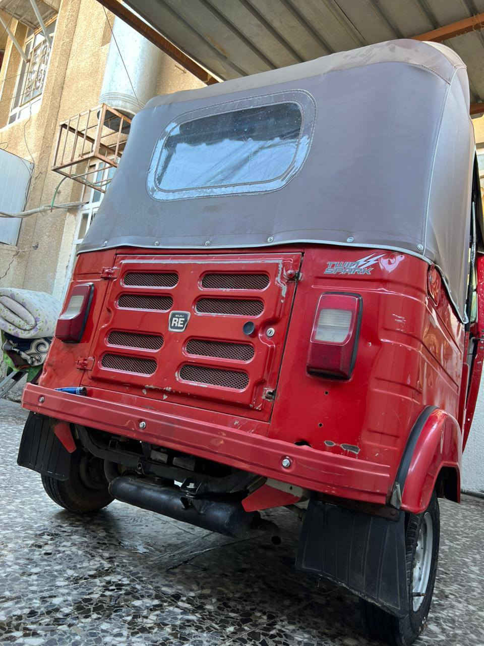 السلام عليكم تكتك موديل 18 شهر ال 12يوم29 رقم وسنويه تحوويل ثاني يوم بسمي 
مكفوله ماعده دوس جانبيه فقط باقي مكفول كشرهه 
مكينه كير اكسل مكفولات شرط تراي يخبل نصبتهه كلش حلوه بل عافيه على ياخذهه العنوان بغداد البياع تقاطع درويش للستفسار شراي يتصل ويدلل ***********
