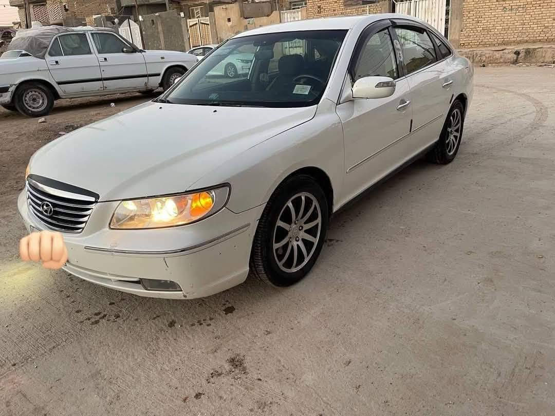 ازيرا 2007
حجم المكينه 3800
رقم بغداد 
مصبوغه حزام 
كير ومكينه حاوية مبدل جديد 
كشن كهرباء 
لايت زنون 
ضربته جاملك ايمن ومبدل بلاد هو والبنيد 
مكانه ذي قار الشطره 
والسعر قفل 68
***********
