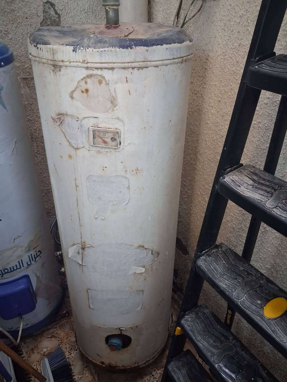 السلام عليكم 
عندي سخان مبرده نضيفات شغالات
سعر ٥٠


**إذا كنت صاحب هذا الإعلان وتريد حذفه لأي سبب، رجاءا أرسل رسالة إلى الدعم الفني**