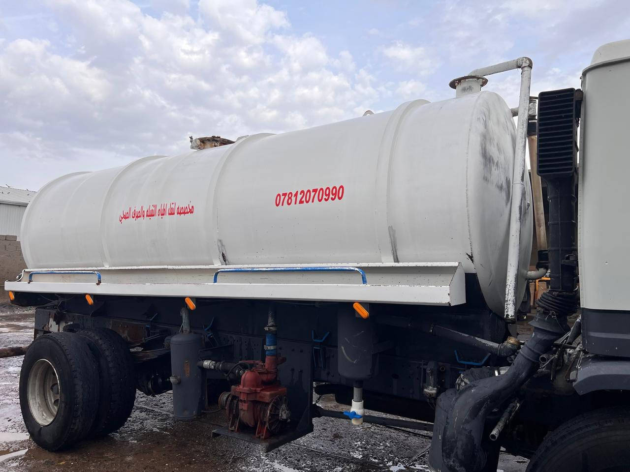 تانكي مياه ثقيلة للبيع مع ماطور ومضخة 
حمولة 14 
تانكي نظيف جوا شغل 
سعر 28 ورقة 
للاستفسار الاتصال على 
***********
