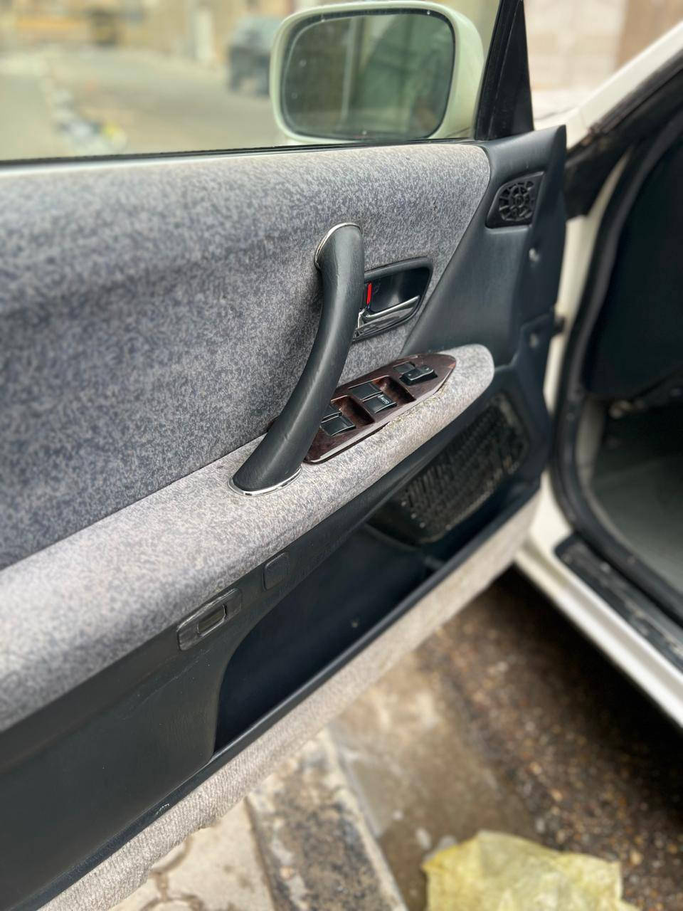 سلام عليكم راس ثور فلات مديل 96 مكفوله من لكص ونقل جثه بيها طخات بسيطه سنويه جديده  ورقم انكليزي محرك وكير خير من الله تخم تاير حداده 75 بلميه السعر 80 وبيها مجال قليل رقم لهاتف *********** ورجاء مامتواجد ع لواتس اب
