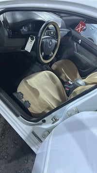 اوبترا 2012 بيها جاملغ خلفي صبغ  بيع او مراوس حسب القناعه  مكان السيار...